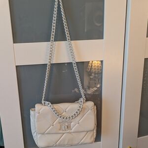 Badgley Mischka White Quilted Shoulder Bag with Chain Strap